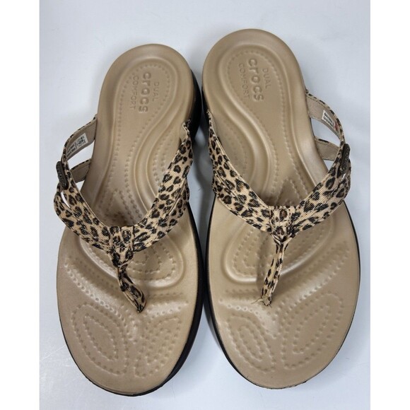 Crocs Sandals Women 5 Flip Flop Leopard Print Strappy Slip On Thong Canvas - Picture 2 of 8